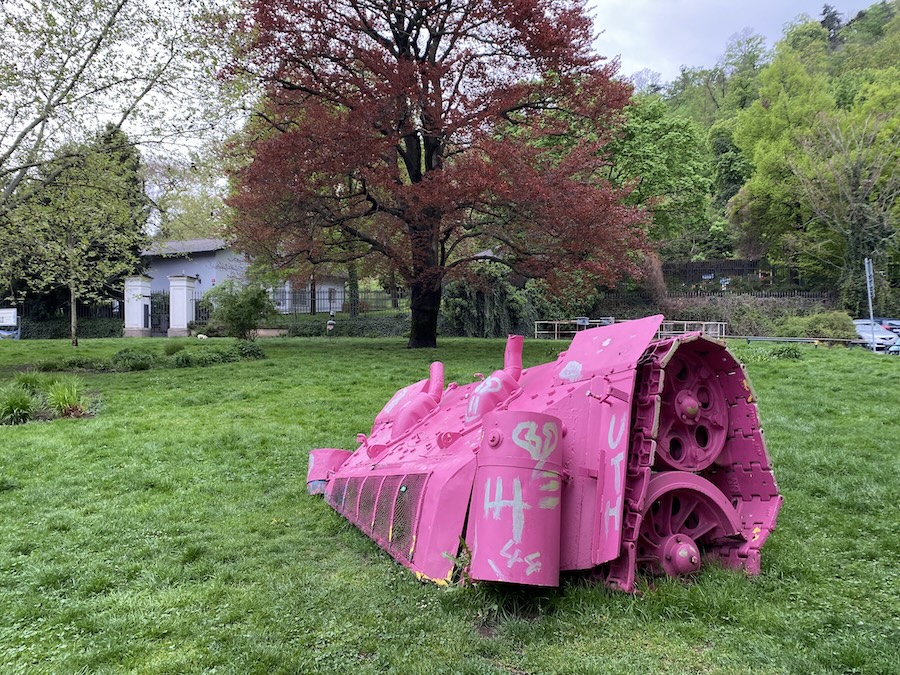 Pink Tank Torso in Prague 